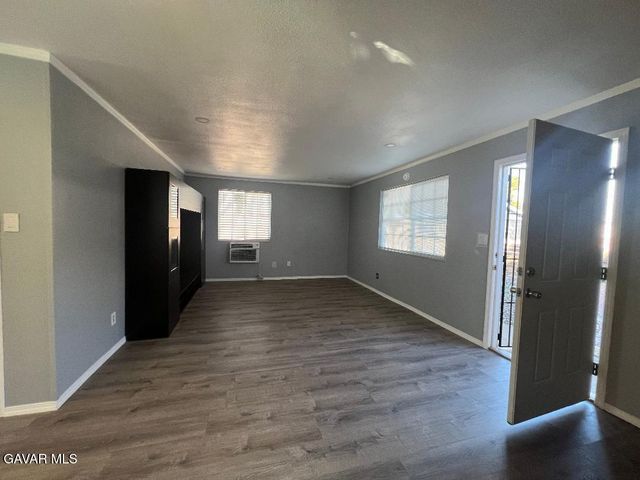 43119 E 7th Street, Lancaster, CA 93535