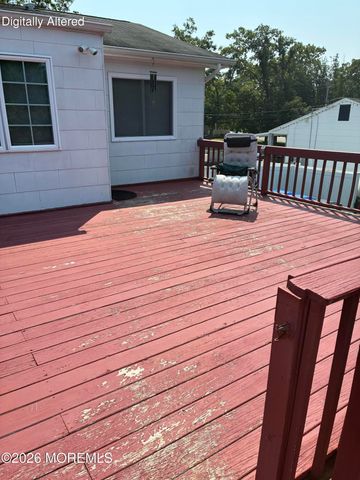 614 Vaughn Avenue, Toms River, NJ 08753