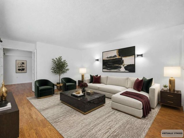 2213 22nd Lane, Palm Beach Gardens, FL 33418