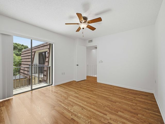 2213 22nd Lane, Palm Beach Gardens, FL 33418
