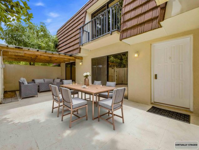 2213 22nd Lane, Palm Beach Gardens, FL 33418