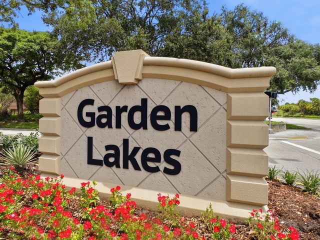 2213 22nd Lane, Palm Beach Gardens, FL 33418