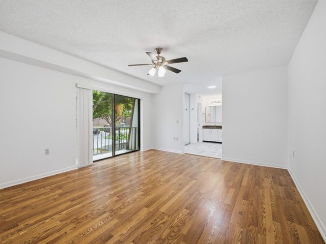 2213 22nd Lane, Palm Beach Gardens, FL 33418