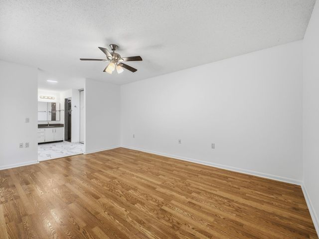 2213 22nd Lane, Palm Beach Gardens, FL 33418