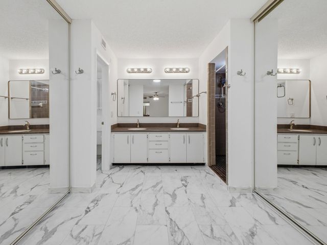 2213 22nd Lane, Palm Beach Gardens, FL 33418