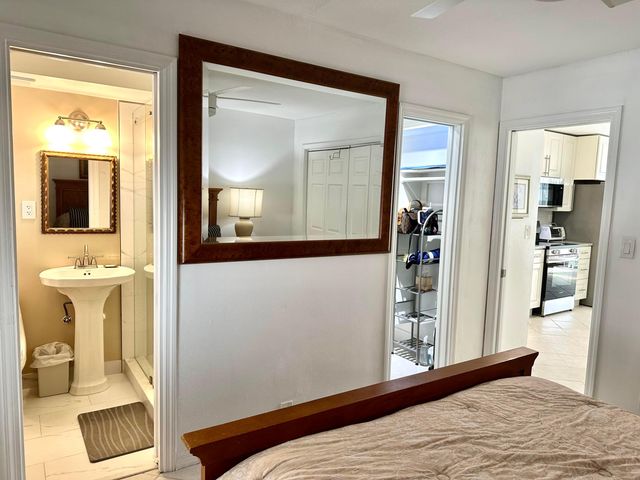 901 N Birch Road A5, Fort Lauderdale, FL 33304
