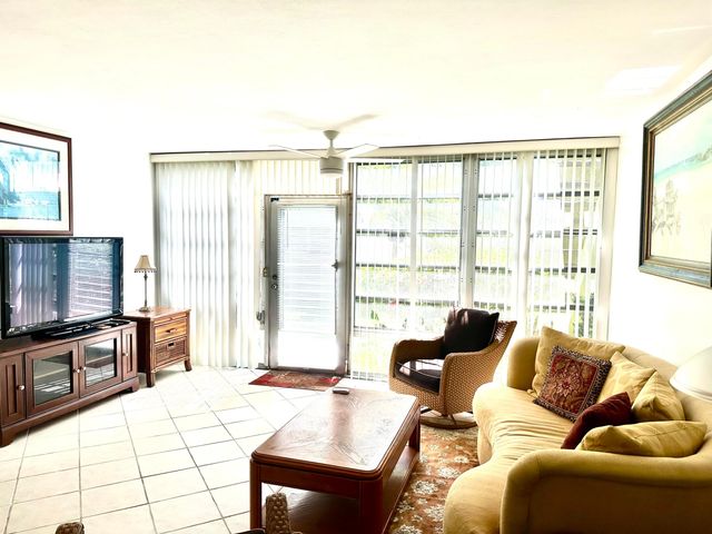901 N Birch Road A5, Fort Lauderdale, FL 33304