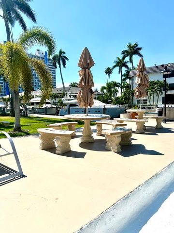 901 N Birch Road A5, Fort Lauderdale, FL 33304