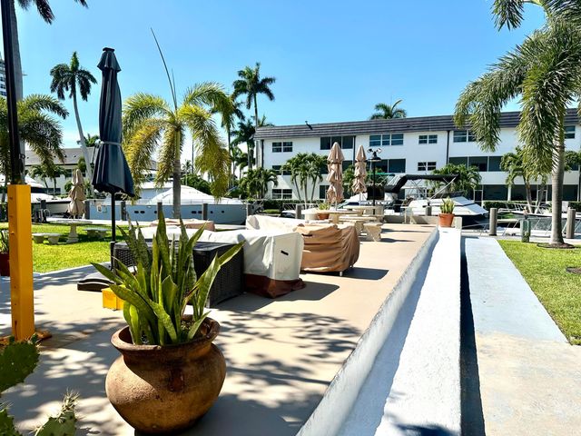 901 N Birch Road A5, Fort Lauderdale, FL 33304