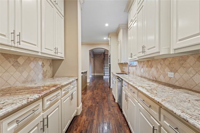 920 Joe Boy Court, Desoto, TX 75115