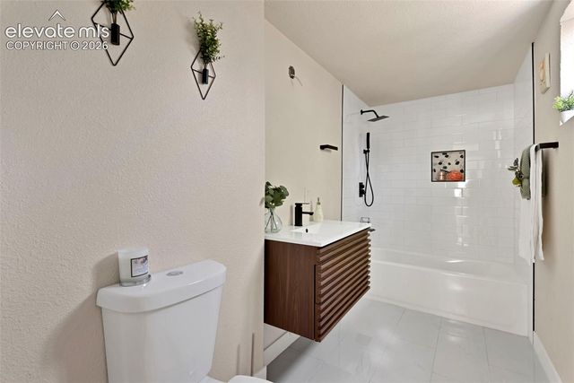 611 Maple Street, Colorado Springs, CO 80903