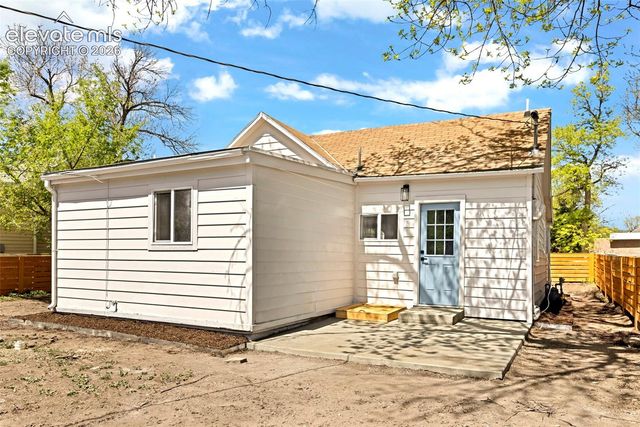 611 Maple Street, Colorado Springs, CO 80903