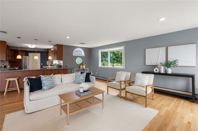 55 West Main Road, Little Compton, RI 02837