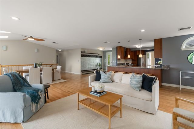 55 West Main Road, Little Compton, RI 02837