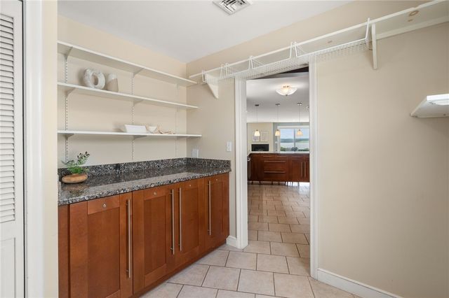 55 West Main Road, Little Compton, RI 02837