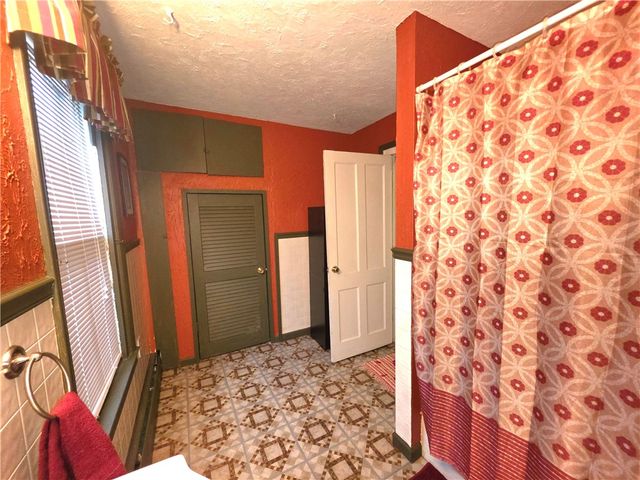 422 Watauga Avenue Extension, Corning City, NY 14830