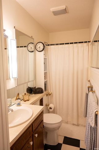 276 S Poinsettia Drive, Santa Claus, IN 47579