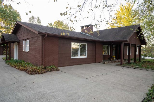 276 S Poinsettia Drive, Santa Claus, IN 47579