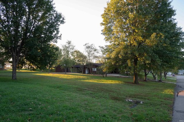 276 S Poinsettia Drive, Santa Claus, IN 47579