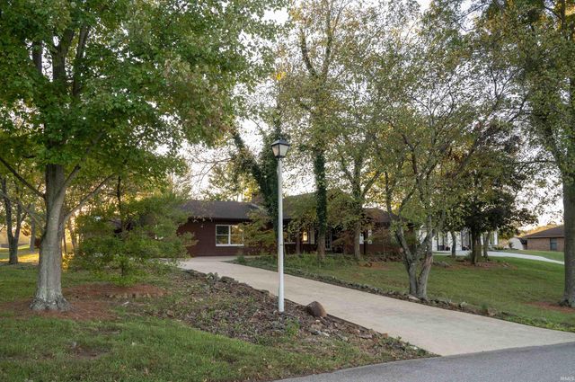 276 S Poinsettia Drive, Santa Claus, IN 47579