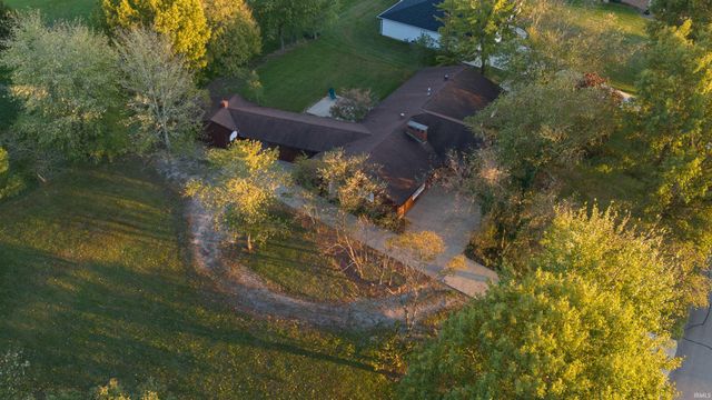 276 S Poinsettia Drive, Santa Claus, IN 47579