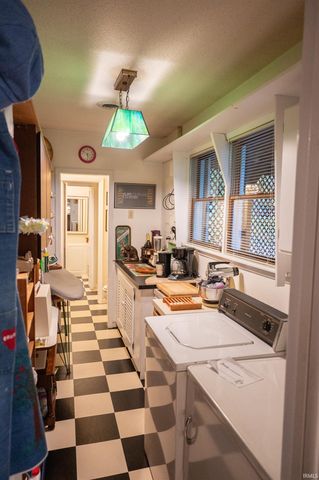 276 S Poinsettia Drive, Santa Claus, IN 47579