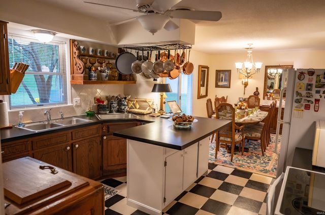 276 S Poinsettia Drive, Santa Claus, IN 47579