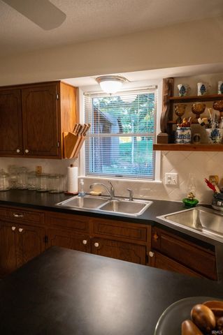 276 S Poinsettia Drive, Santa Claus, IN 47579