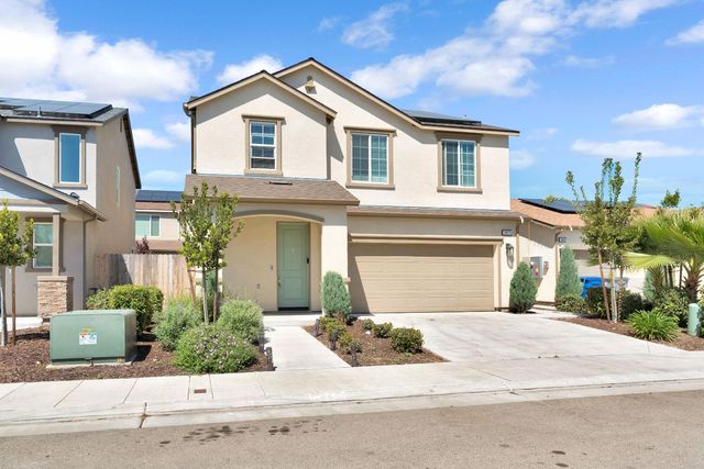 3875 Roberts Avenue, Clovis, CA 93619