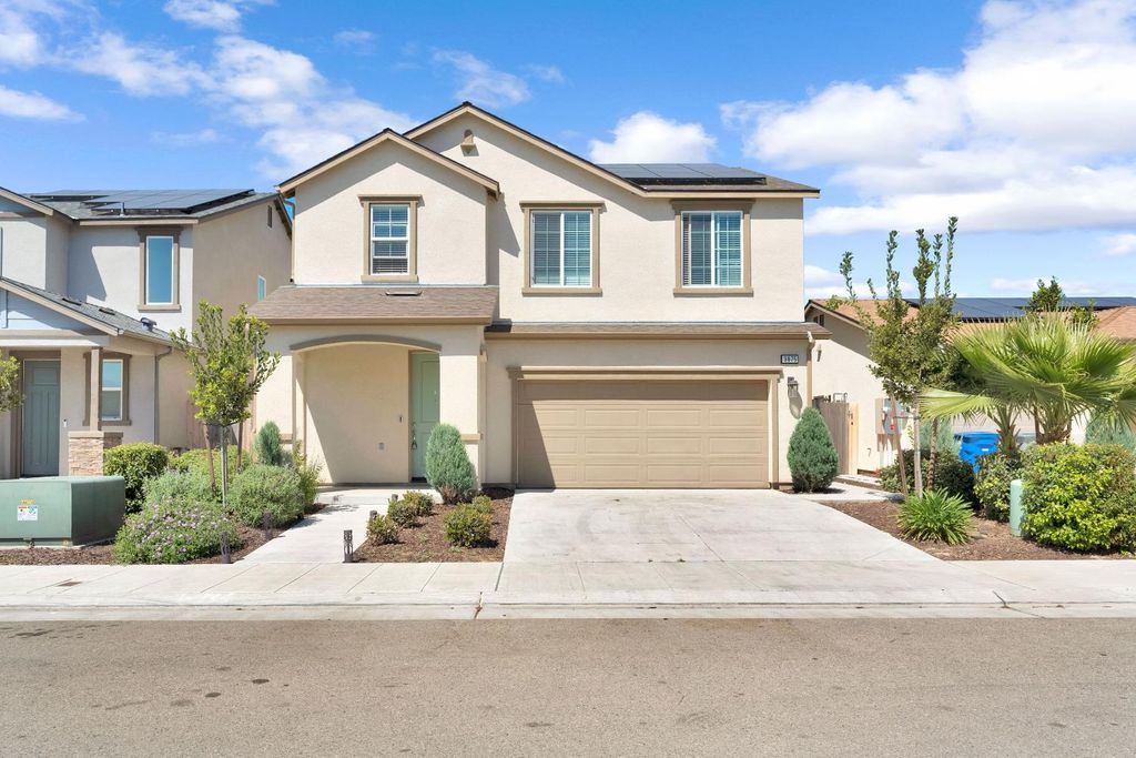 Image 1 of property listing at 3875 Roberts Avenue, Clovis, CA 93619