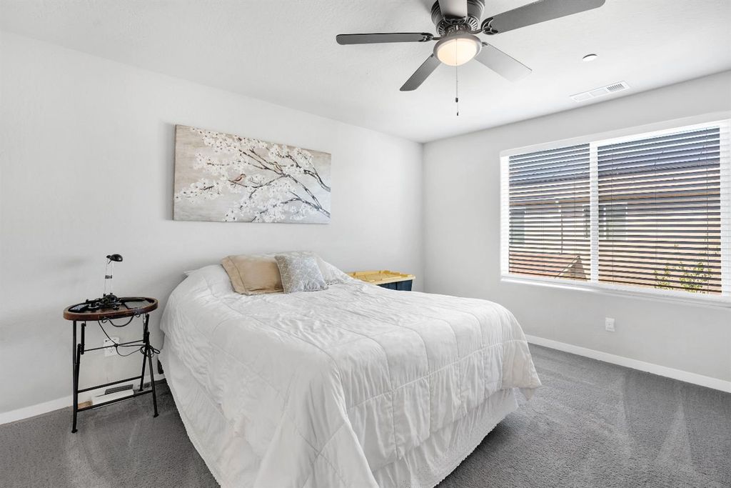 Image 18 of property listing at 3875 Roberts Avenue, Clovis, CA 93619