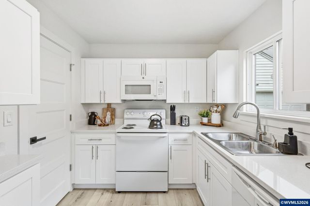 1335 Lee St SE, Salem, OR 97302