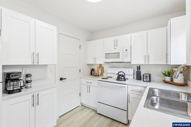1335 Lee St SE, Salem, OR 97302