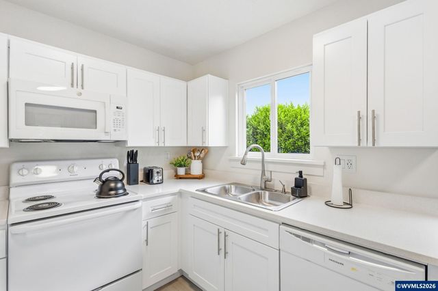 1335 Lee St SE, Salem, OR 97302