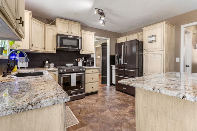 1806 Trails Drive, Urbana, IL 61802