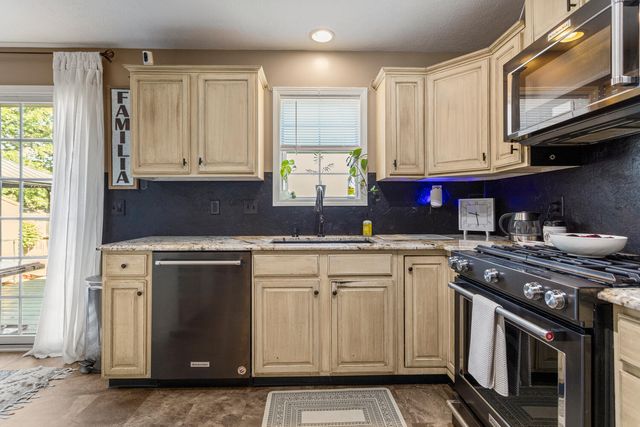 1806 Trails Drive, Urbana, IL 61802