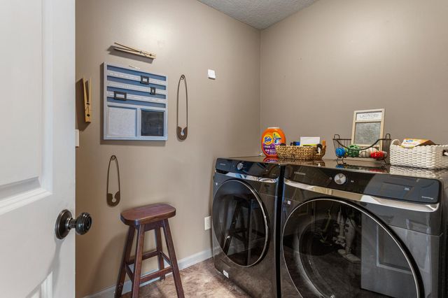 1806 Trails Drive, Urbana, IL 61802