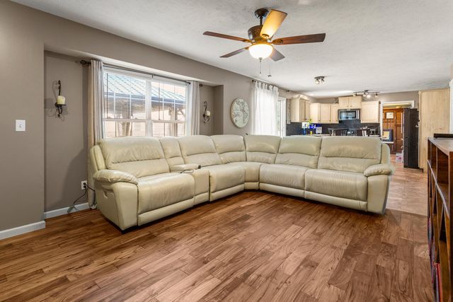 1806 Trails Drive, Urbana, IL 61802