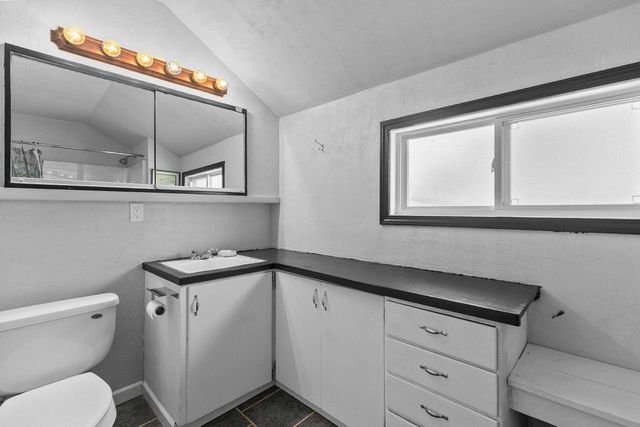 1009 JEFFERSON STREET, Oshkosh, WI 54901