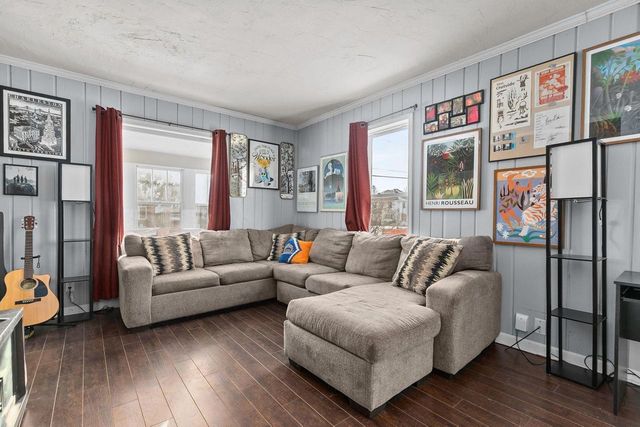 1009 JEFFERSON STREET, Oshkosh, WI 54901