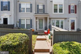 9320 FRINGE TREE LN, Manassas, VA 20110
