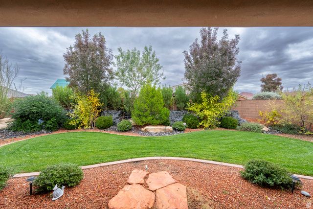 4047 S 890 E, Washington, UT 84780