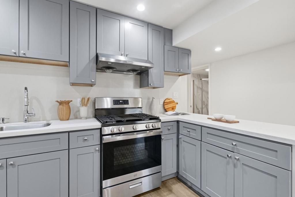 Image 25 of property listing at 550 Holyoke Street, San Francisco, CA 94134