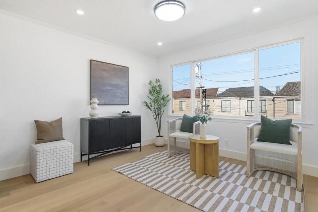 Image 8 of property listing at 550 Holyoke Street, San Francisco, CA 94134