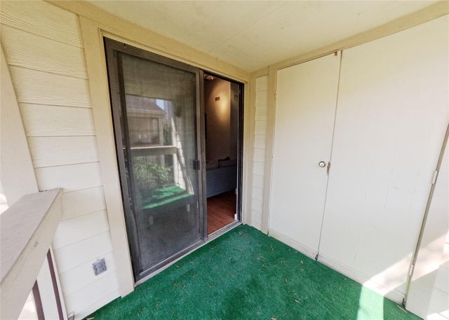 1881 Bering Drive 6, Houston, TX 77057