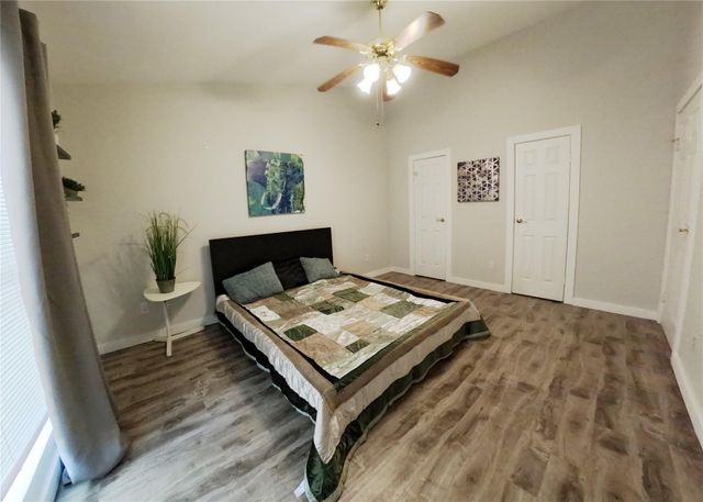 1881 Bering Drive 6, Houston, TX 77057