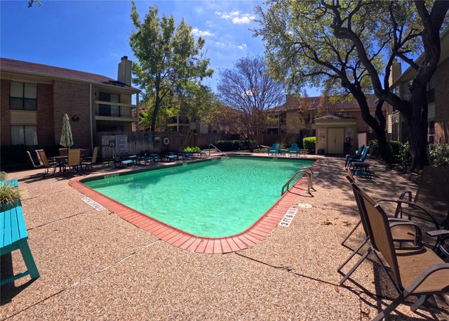 1881 Bering Drive 6, Houston, TX 77057