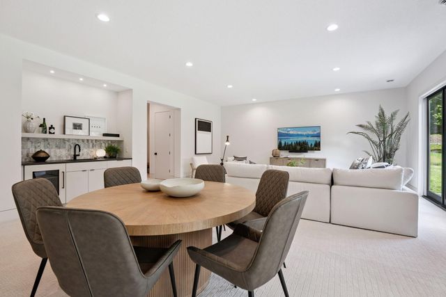 9602 Crestwood Terrace, Eden Prairie, MN 55347