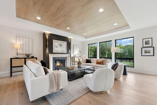 9602 Crestwood Terrace, Eden Prairie, MN 55347