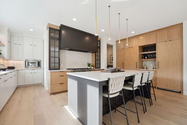 9602 Crestwood Terrace, Eden Prairie, MN 55347